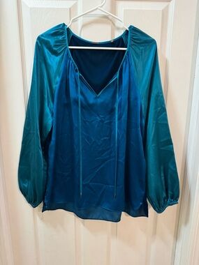 Elie Tahari blouse Size L